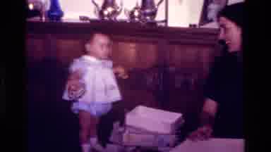 California USA (1977): The Baby Was Playing With The Mother