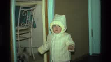 California USA (1977): Newborn Baby First Walk