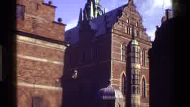 Kenya (1983): Giant And Old Houses: Watch This Interesting Video About Historic