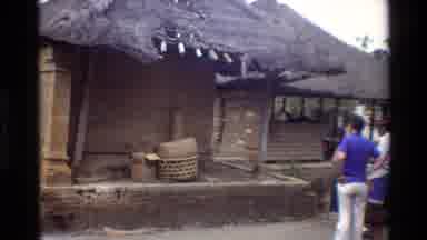 Singapore (1984): Video Showing An Old Village And Ancient Ruins