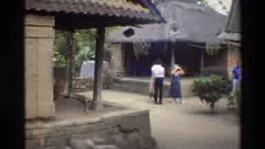 Singapore (1984): Meeting A Beautiful Community