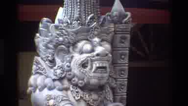 Singapore (1984): A Tour Of Unique Monuments And Statues