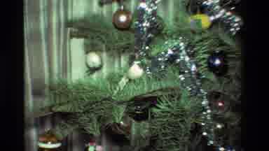 California USA (1981): Decorated Christmas Pine Tree With Many Seasonal
