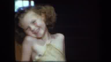 New York USA (1939): Cute Blonde Girls With Curls Explaining Something She Is