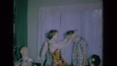 California USA (1961): Welcoming Hawaiian Necklace With A Kiss For A Special Man
