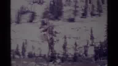 MINARET WILDERNESS CALIFORNIA USA .M-1975: Four People Hiking On A Rocky