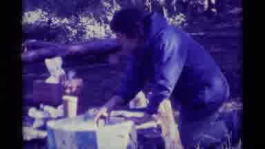 Agate Springs Montana USA (1975): Family Has A Picnic