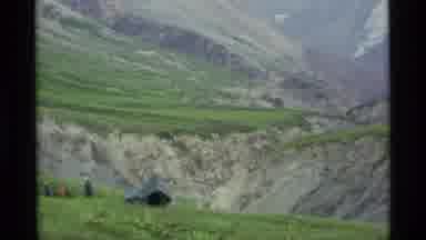 Alaska USA (1977): Watching Wildlife In The Afternoon