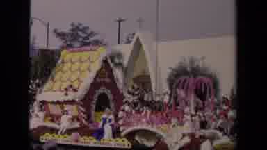 Los Angeles California USA (1967): Queen On A Float With Gingerbread House
