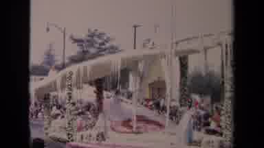 Los Angeles California USA (1967): Beautiful Princess And Her Angels On A City