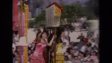 Los Angeles California USA (1967): Ladies Riding A Parade Float Made Of Flowers