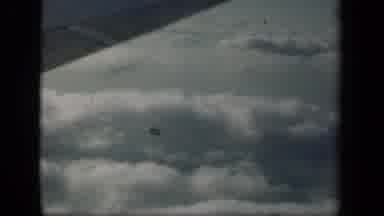 New York USA (1941): Looking At Clouds From A Plane