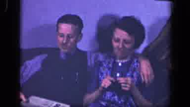 Sebring Ohio USA (1942): Man And Woman On Sofa Interview Knitting And Reading