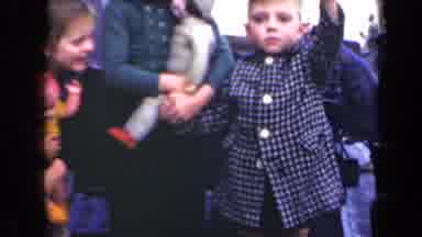 Netherlands (1946): Kids Waving In The Classic Video