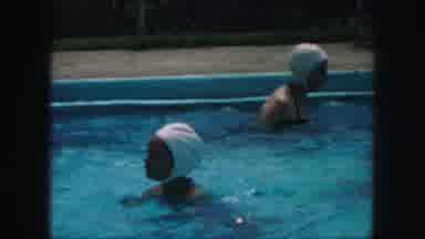 Kansas City Missouri (1959): Family Fun In The Pool