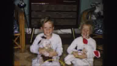 Kansas City Missouri (1959): Two Kids Happily Filmed With Doll Toys In Family Room
