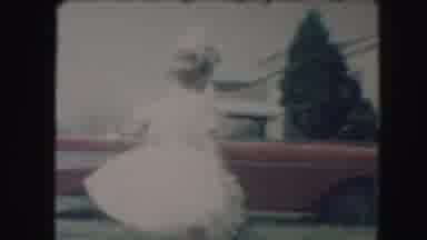 Kansas City Missouri (1959): Pretty Little Girl In An Princes Costume In The