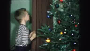 Kansas City Missouri (1959): Family Merry Christmas Assemble Union Green Woman