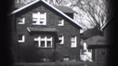 Harrisburg Pennsylvania USA (1975): Two Storey Brick House With Tall Chimney And