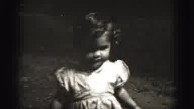 Harrisburg Pennsylvania USA (1975): Small Girl Walking Towards Camera