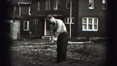 Harrisburg Pennsylvania USA (1975): Man Playing Golf
