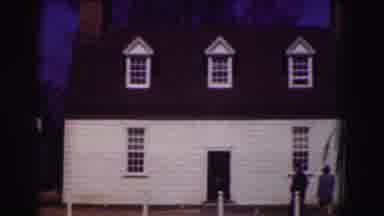 Washington DC (1975): Houses With People Walking On The Street
