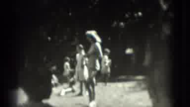 Washington DC (1975): Friends And Family Having A Great Time Swimming In The Lake