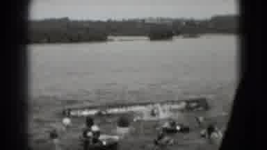 Washington DC (1975): The Persons Are Diving In The Lake And They Enjoy Themselves