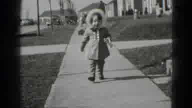 Middletown Pennsylvania (1975): The Baby Was Walking Through The Road And Her
