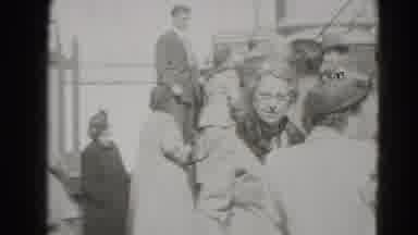 Middletown Pennsylvania (1975): Couple Just Married Ar