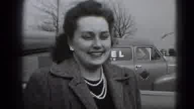 Middletown Pennsylvania (1975): She Smiles So Nicely The Car Looks So Natural