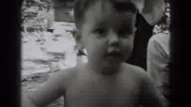 Middletown Pennsylvania (1975): Baby Walking In The Road