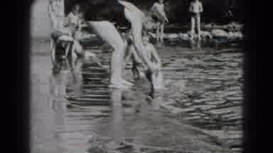 Middletown Pennsylvania (1975): The Parents Are Practice Her Child To Swimming And