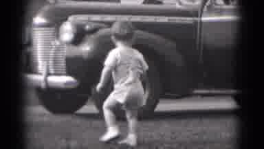 Middletown Pennsylvania (1975): Baby In Diapers