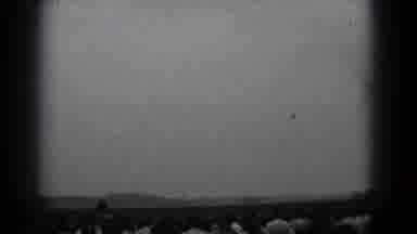 Middletown Pennsylvania (1975): Old Footage Of People Watching A Plane Fly Through