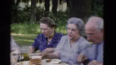 Somerset Kentucky USA (1975): Friends And Family Enjoying A Picnic At The Park