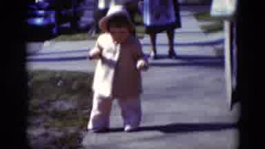 Middletown Pennsylvania (1975): A Coloured Video Of A Baby Doing Her First Steps