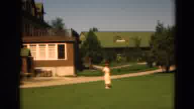 Duluth Minnesota USA (1975): Cool Looking House With Green Roof Looks Like It