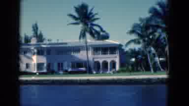 Florida USA (1975): A Coloured Video Of A Villa From The Riverside