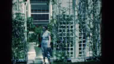 Florida USA (1975): Because The Woman Is Very Scared And Standing In The Place