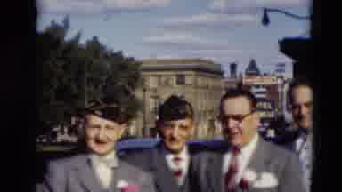 Paducah Kentucky USA (1951): The Five Mens Are Talking Something And Little