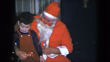 a kid gets the Claus-ified therapy session he really needed!
