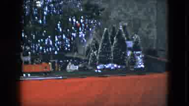 Cleveland Ohio (1951): Train Track Around Christmas Tree