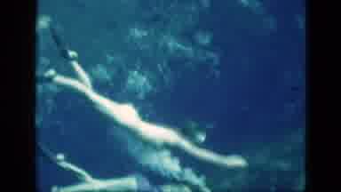 Florida USA (1952): The Two Women Swimming Underwater Look Like Fish