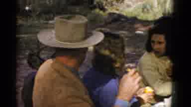Arizona USA (1952): People Eating Lunch
