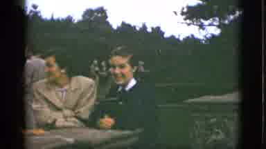 California USA (1953): They Look Around The Bungalow And See The Mansion Standing