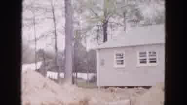 Hicksville New York (1954): Cabin In Woods
