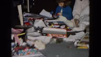 Hicksville New York (1955): Girl Plays Next To Her Mother And Her Little Brother