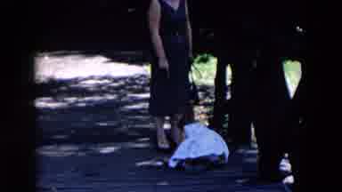 Hicksville New York (1955): The Children Was Played In The Mother Very Happily