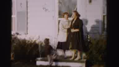 Albany New York (1955): Two Woman And A Boy In A Hat Prepare To Take A Portrait In